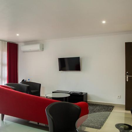 Wdc Aparthotel - Buea Exterior photo