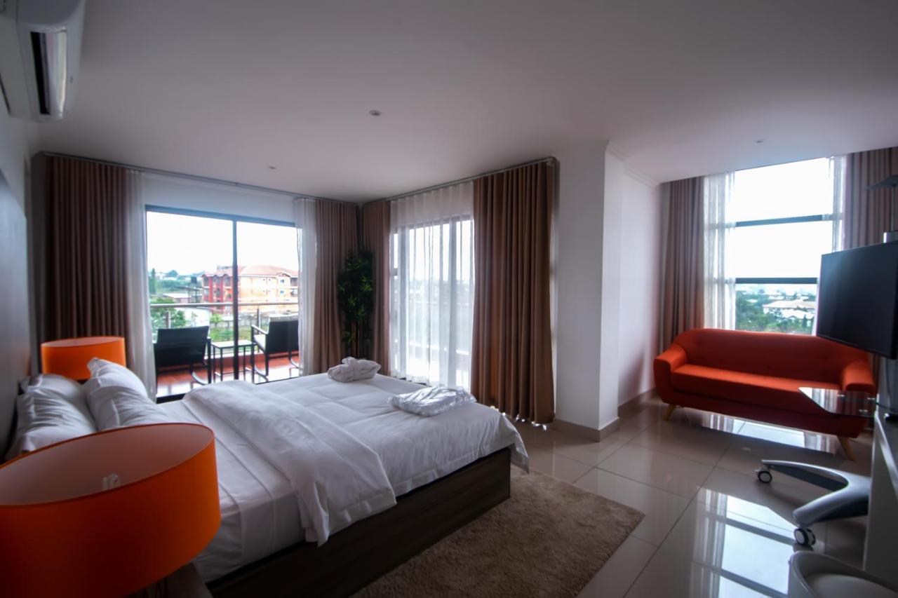 Wdc Aparthotel - Buea Exterior photo