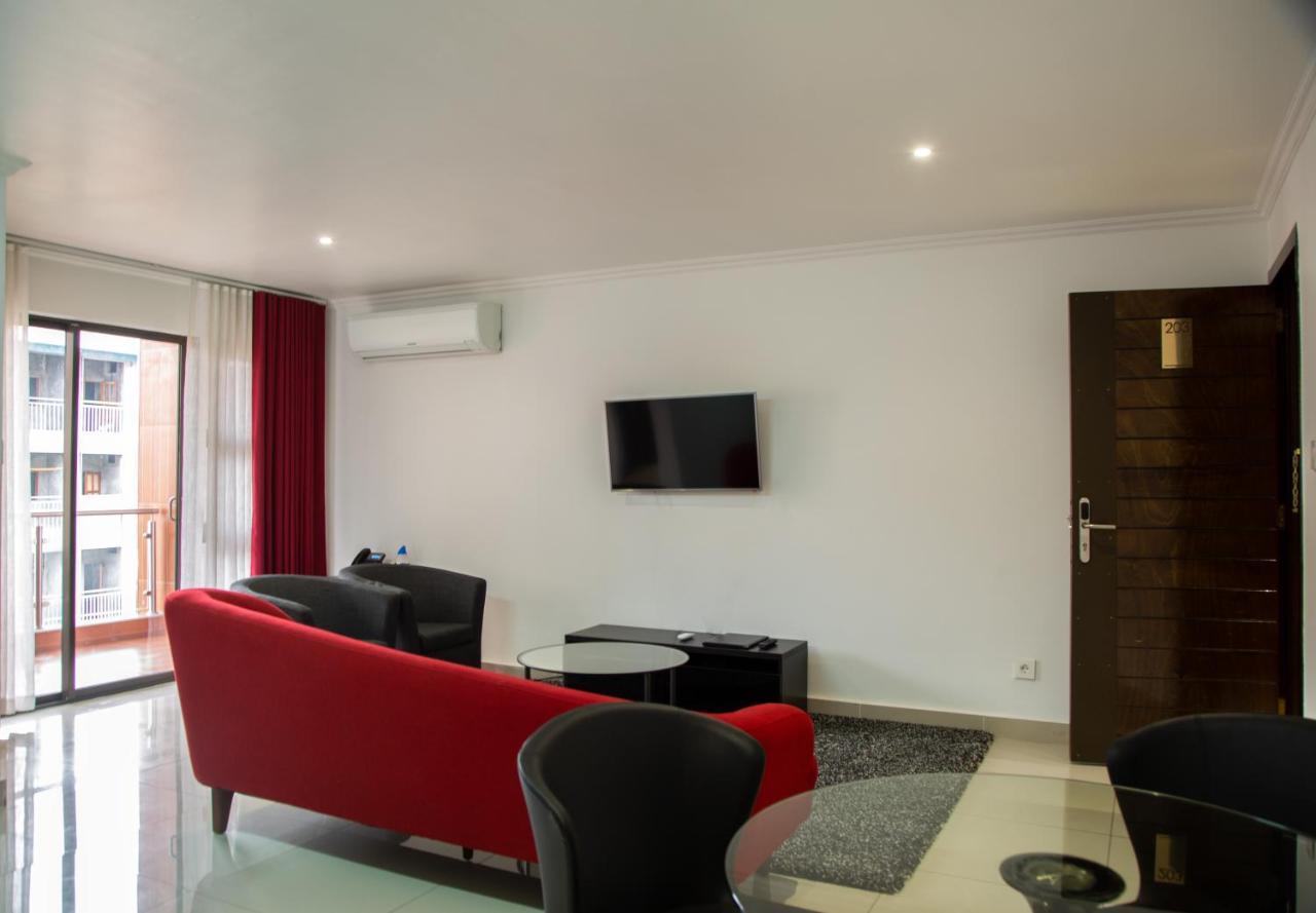 Wdc Aparthotel - Buea Exterior photo