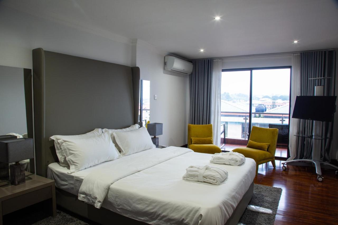 Wdc Aparthotel - Buea Exterior photo